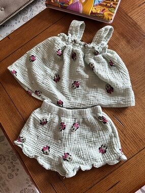 Disney Mint & Pink Minnie Textured Girls Two-Piece Set